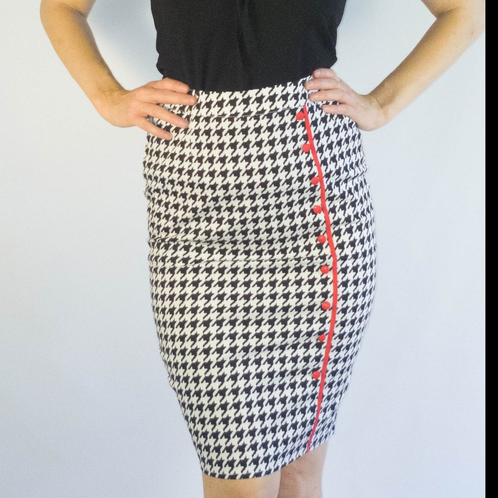 Sourpuss Clothing Houndstooth Pencil Skirt